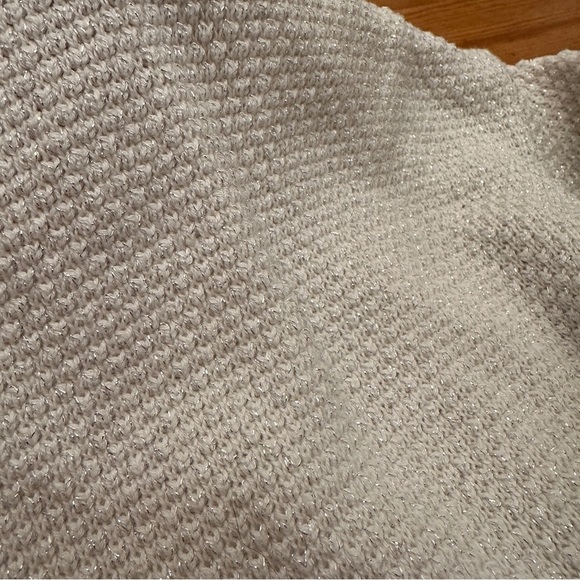 Gap White V Neck Sweater cotton blend with shimmer Women M - Picture 3 of 7